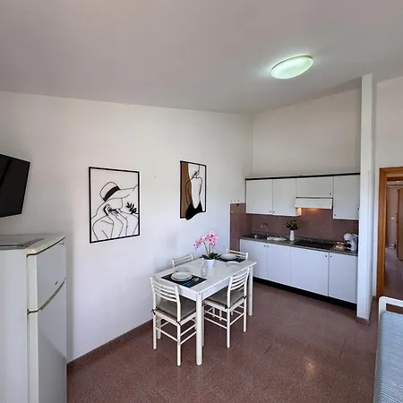 Beatrice, Ad Un Passo Dal Centro Semesterbostad