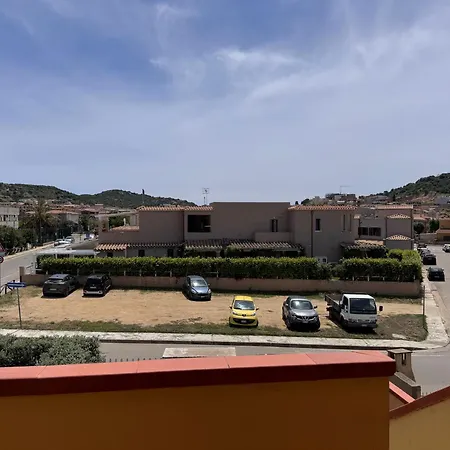 Beatrice, Ad Un Passo Dal Centro Villasimius